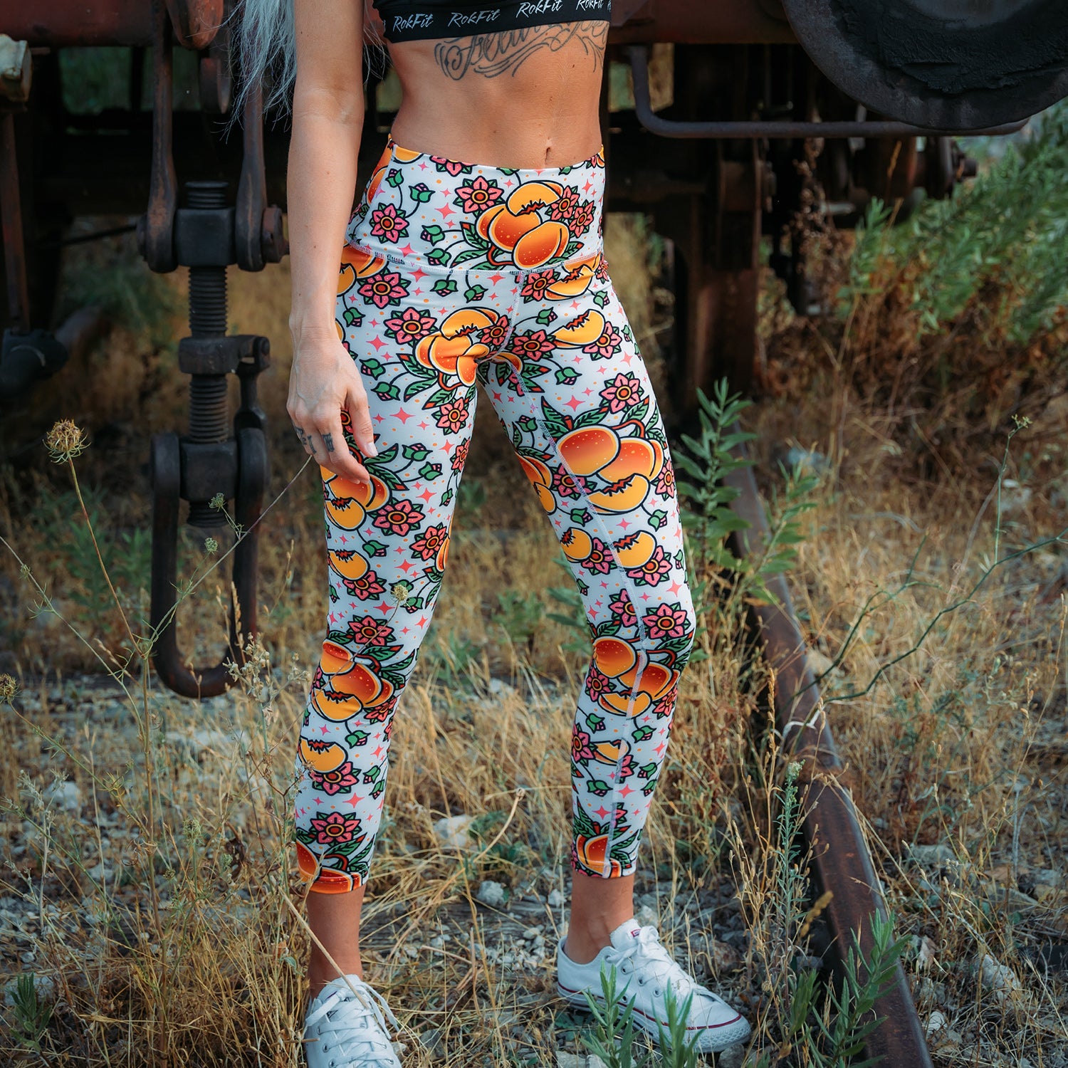 Peach Bum Women Small